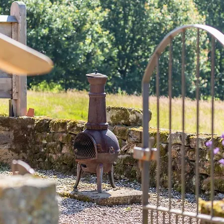 Holiday home Pond